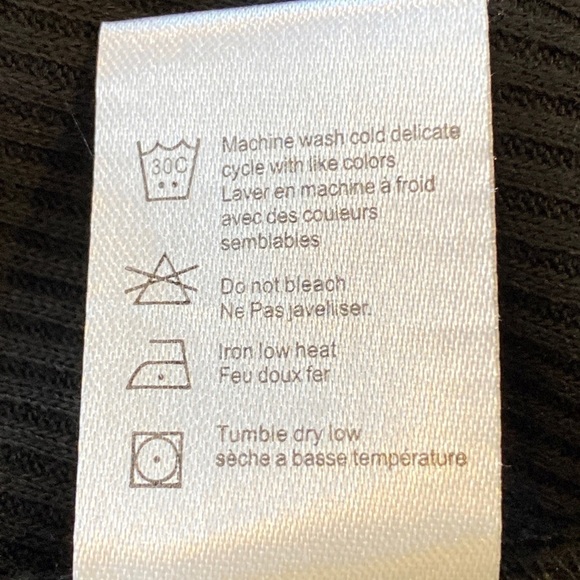 Chaser Black Racerback Rib-Knit Cropped Tank - Picture 7 of 9